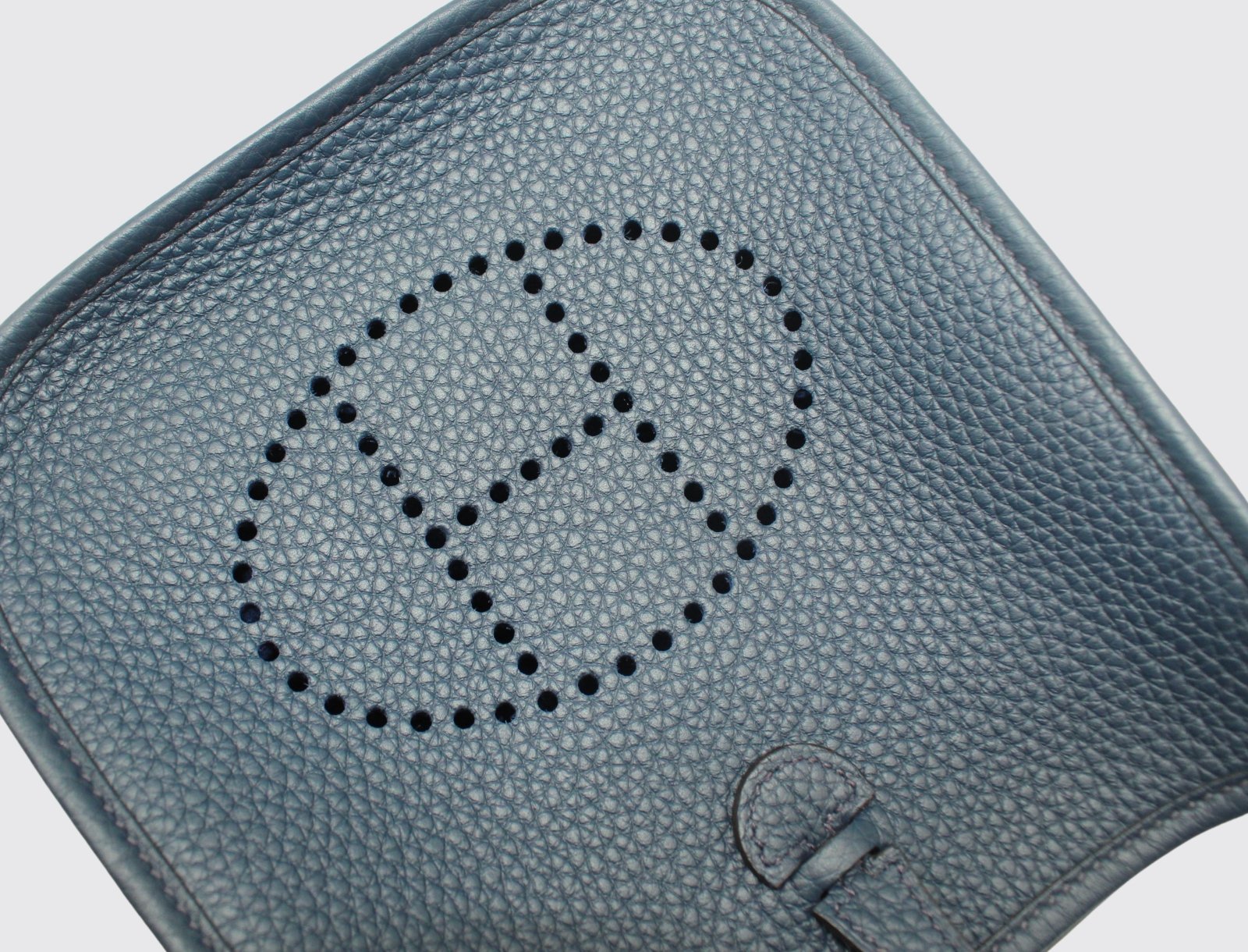 Mini_Evelyne_in_Bleu_De_Prusse_4-1.jpg Hermes Mini Evelyne in Bleu De Prusse