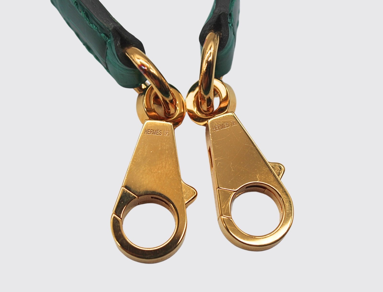 Preloved_Kelly_32_in_Vert_Emerald_12-1.jpg Hermes Kelly 32 in Vert Emerald